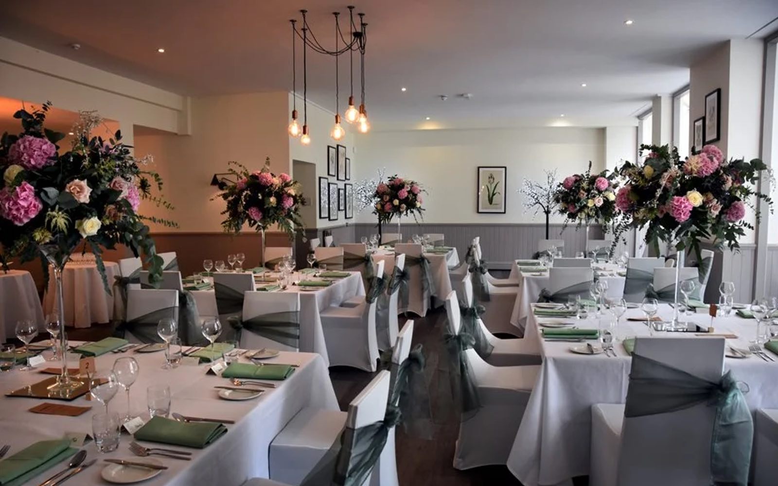 Credit: https://www.rhs.org.uk/venue-hire/wisley/tulip-tree-room