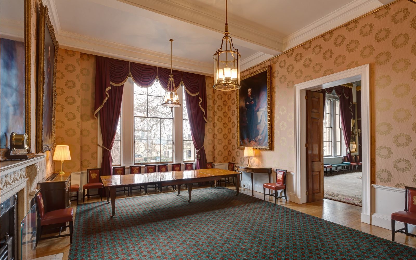 Credit: https://www.trinityhouse.co.uk/venues-visits-and-voyages/events-at-trinity-house-london/space-and-facilities/luncheon-room