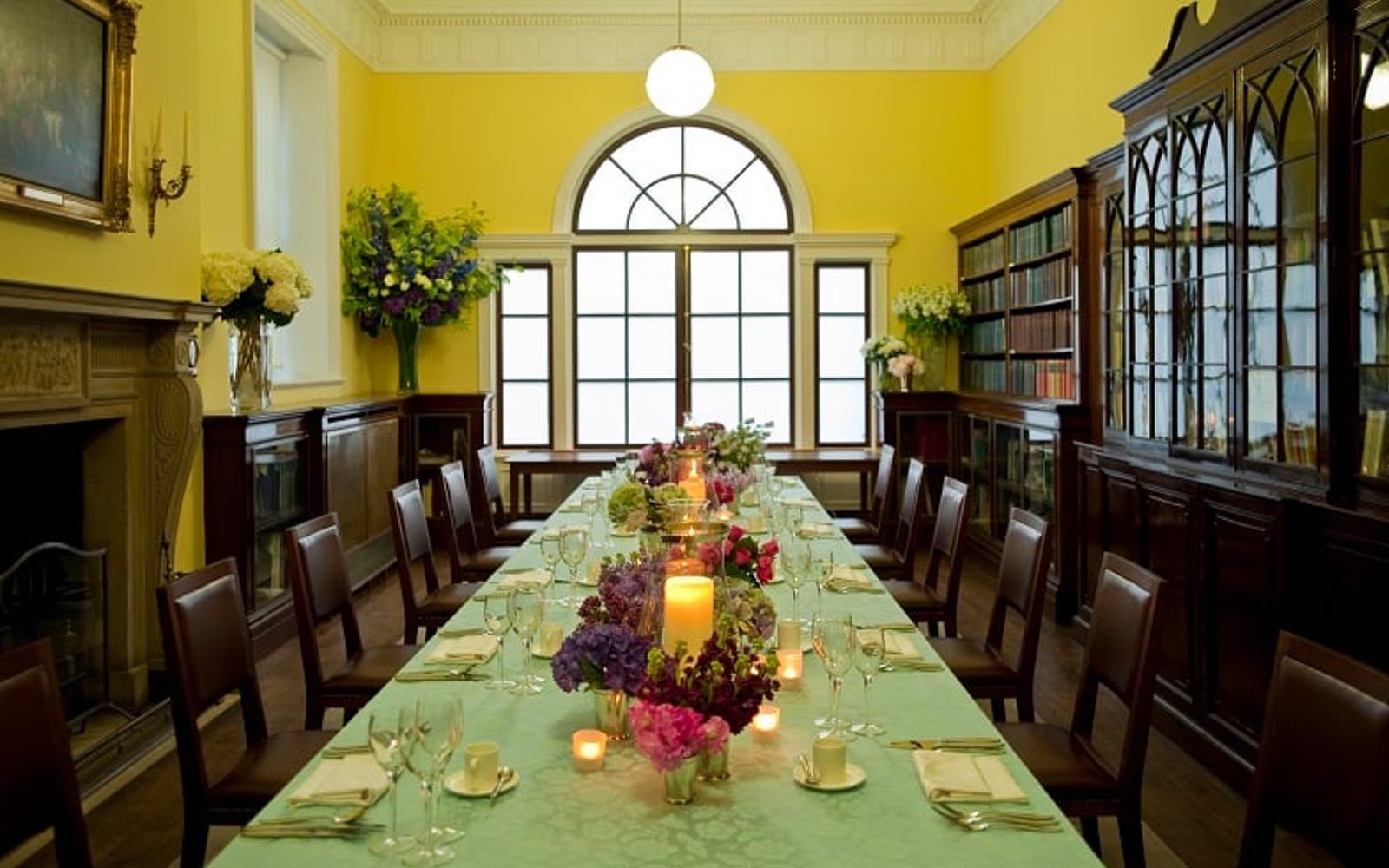Credit: https://www.londonlibrary.co.uk/venue-hire-filming/spaces-for-hire