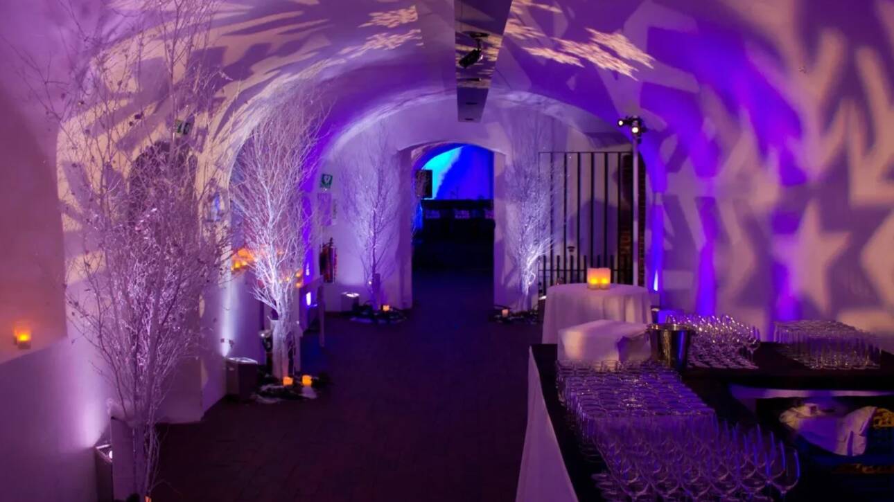 Credit: https://www.rmg.co.uk/venue-hire/our-venues/queens-house-venue-hire