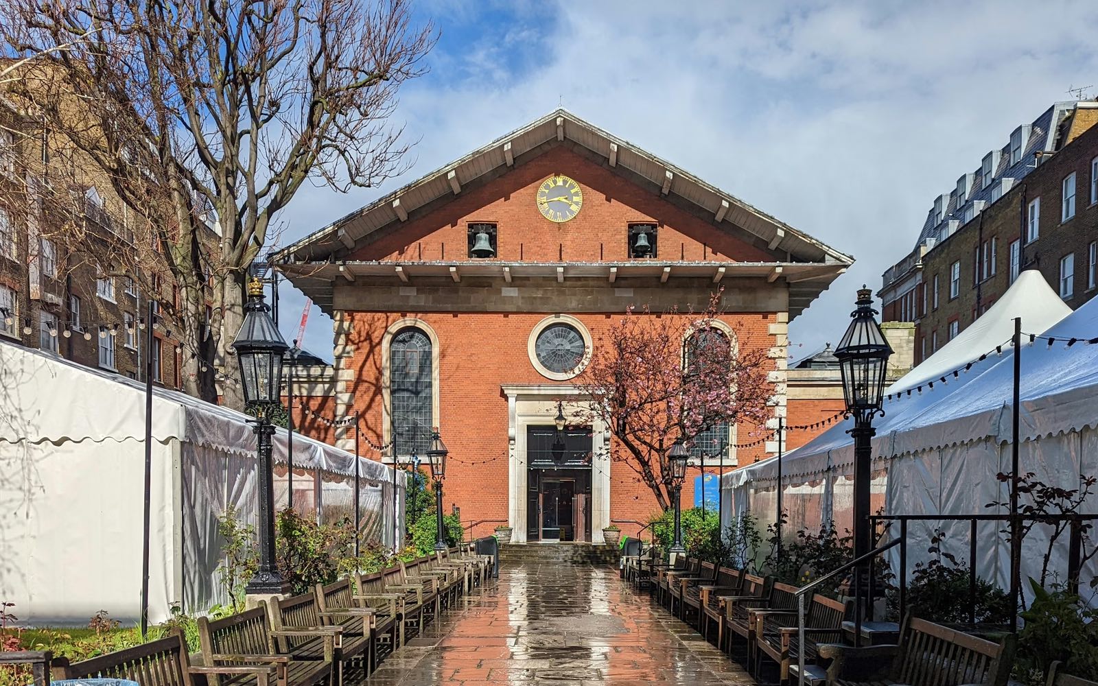 Credit: https://actorschurch.org/hire/